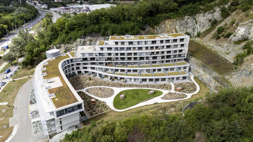 Architektura formovaná lomem